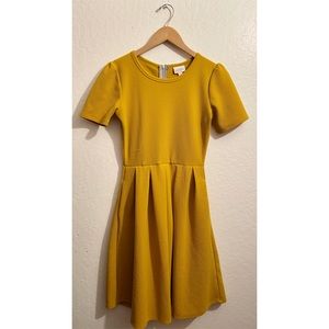 LuLaRoe Mustard Yellow Amelia Dress With Pockets
